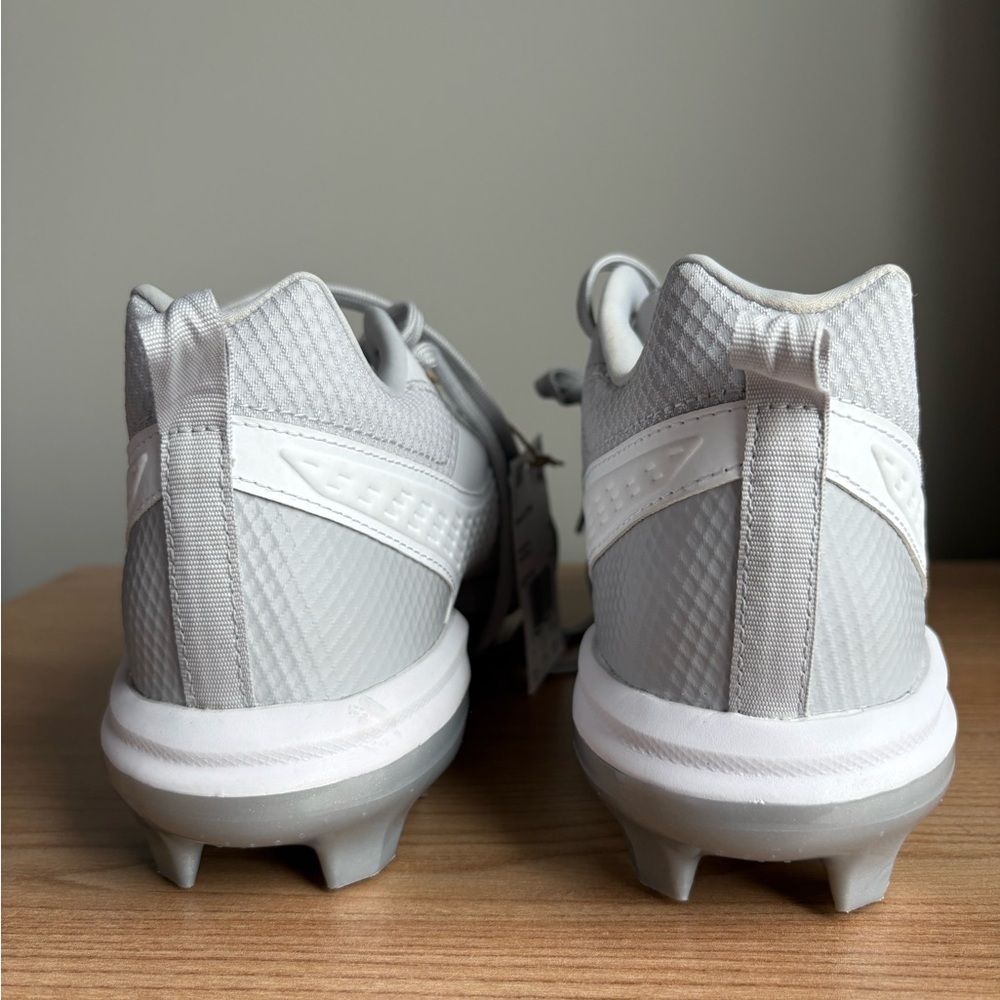 Adidas Silver and White ICON8 Baseball Cleats size 9.5 - Picture 3 of 13